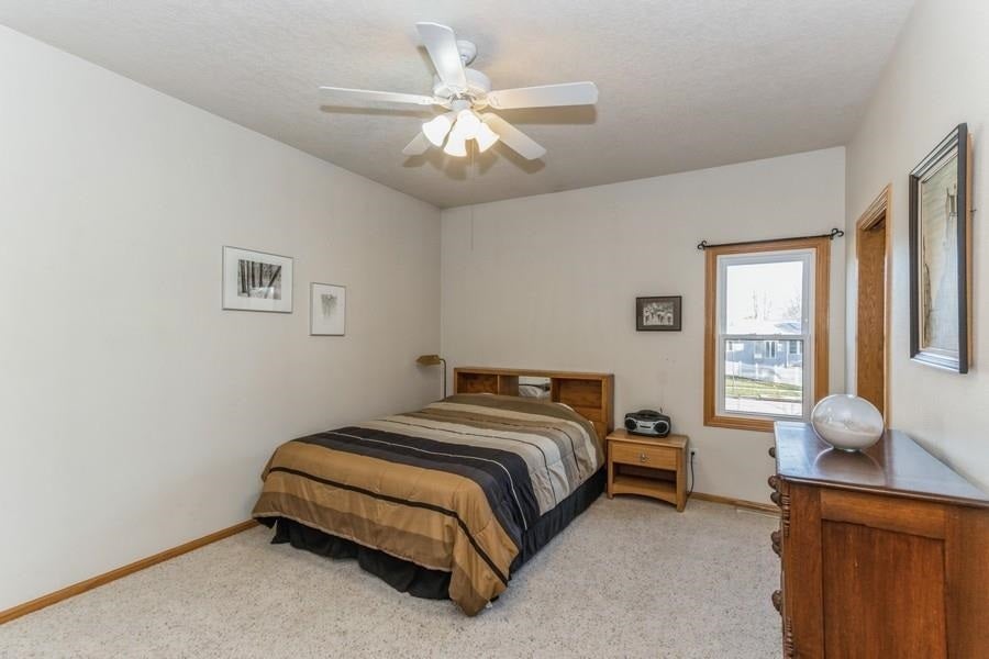1290 Village Road Iowa City, IA 52240 - Photo 10 of 30 Gallery Image 10