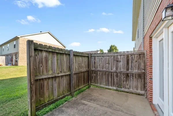 $995 | 128 Coyote Court, Unit 4, Clarksville, TN 37043