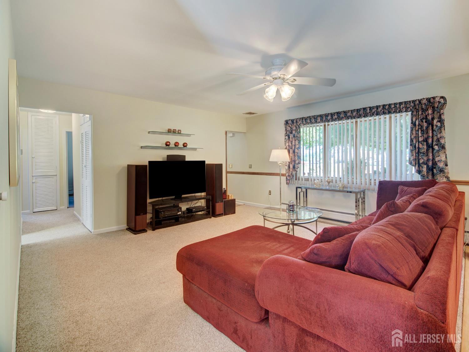 101 Idlewild Road Edison, NJ 08817 - Photo 8 of 42