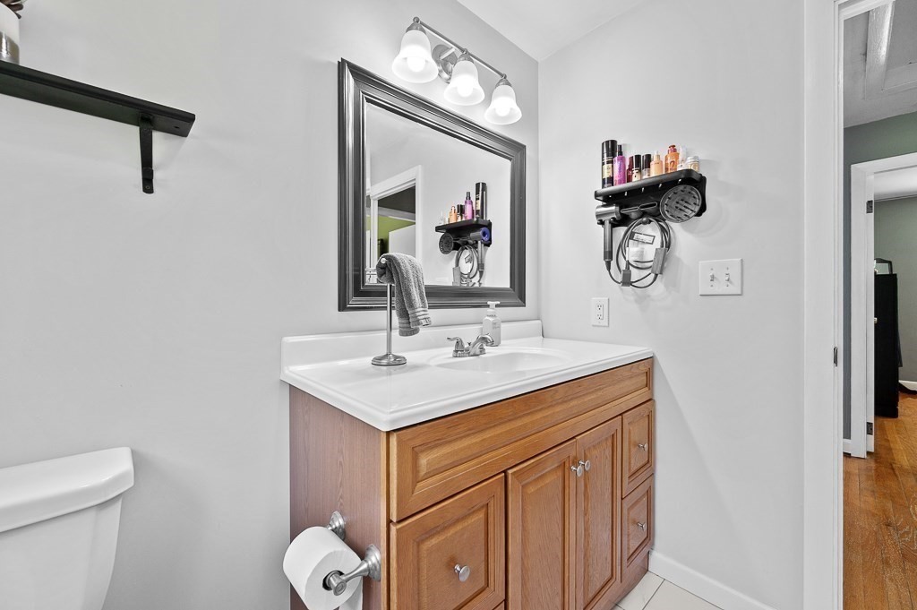 29 Carr Street Sutton, MA 01590 - Photo 19 of 41