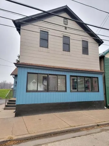 $199,900 | 39 North Shore Drive, Fountain City, WI 54629