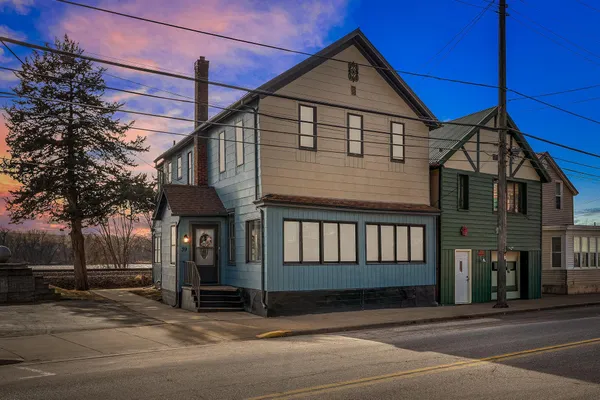 $198,500 | 39 North Shore Drive, Fountain City, WI 54629