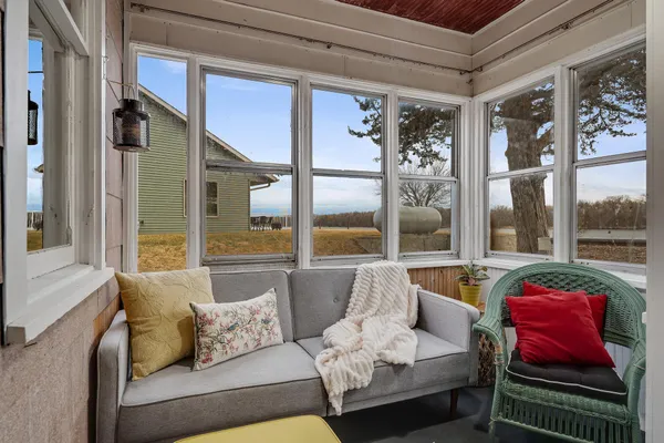 $198,500 | 39 North Shore Drive, Fountain City, WI 54629