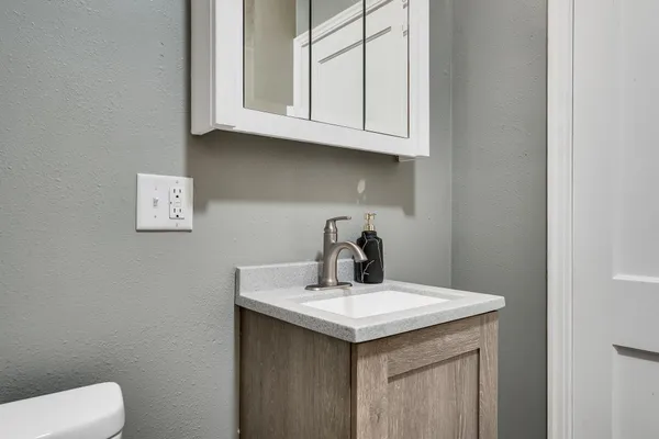 $198,500 | 39 North Shore Drive, Fountain City, WI 54629