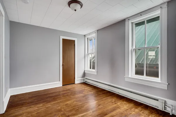 $198,500 | 39 North Shore Drive, Fountain City, WI 54629