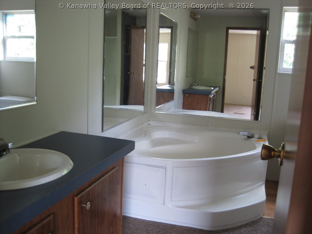 37 Dry Branch Road Gallagher, WV 25083 - Photo 6 of 8 Gallery Image 6