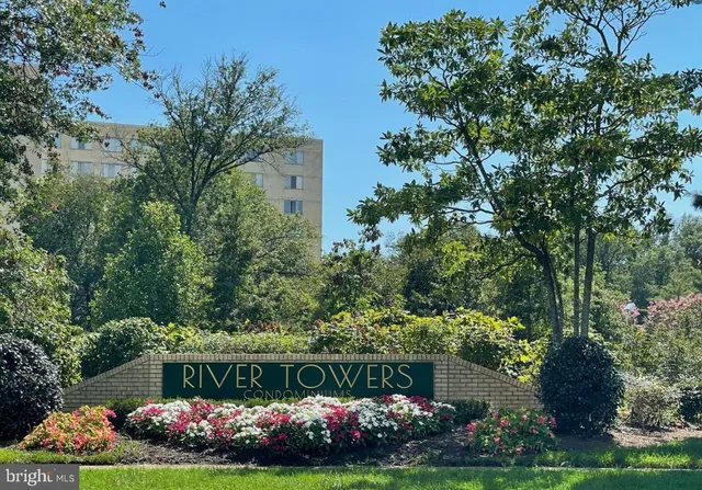 $199,000 | 6641 Wakefield Drive, Unit 219, Alexandria, VA 22307