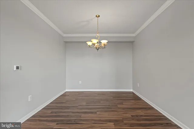 $575,000 | 19355 Cypress Ridge Terrace, Unit 612, Leesburg, VA 20176