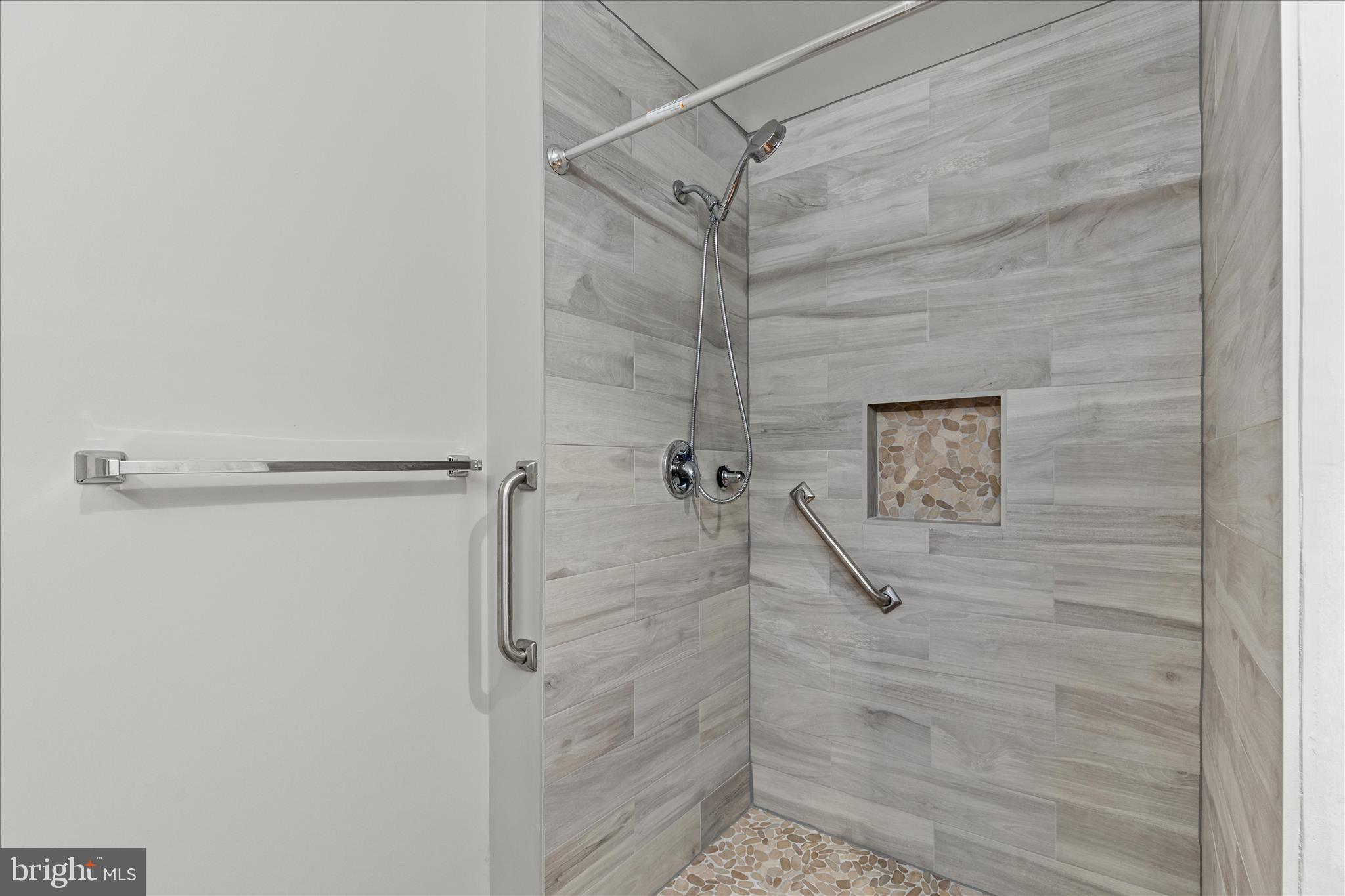 19355 Cypress Ridge Terrace, Unit 612 Leesburg, VA 20176 - Photo 38 of 64 Walk In Shower