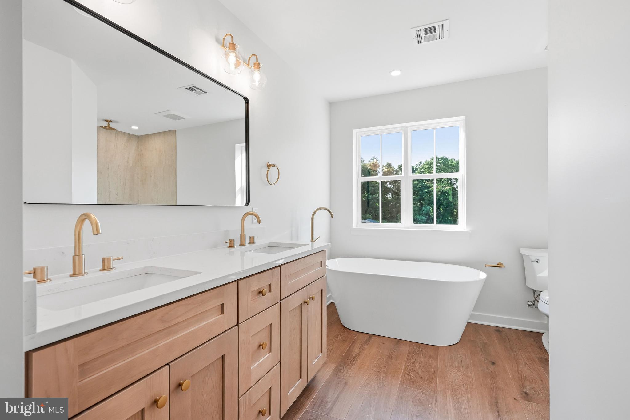 413 Atco Avenue Atco, NJ 08004 - Photo 20 of 38