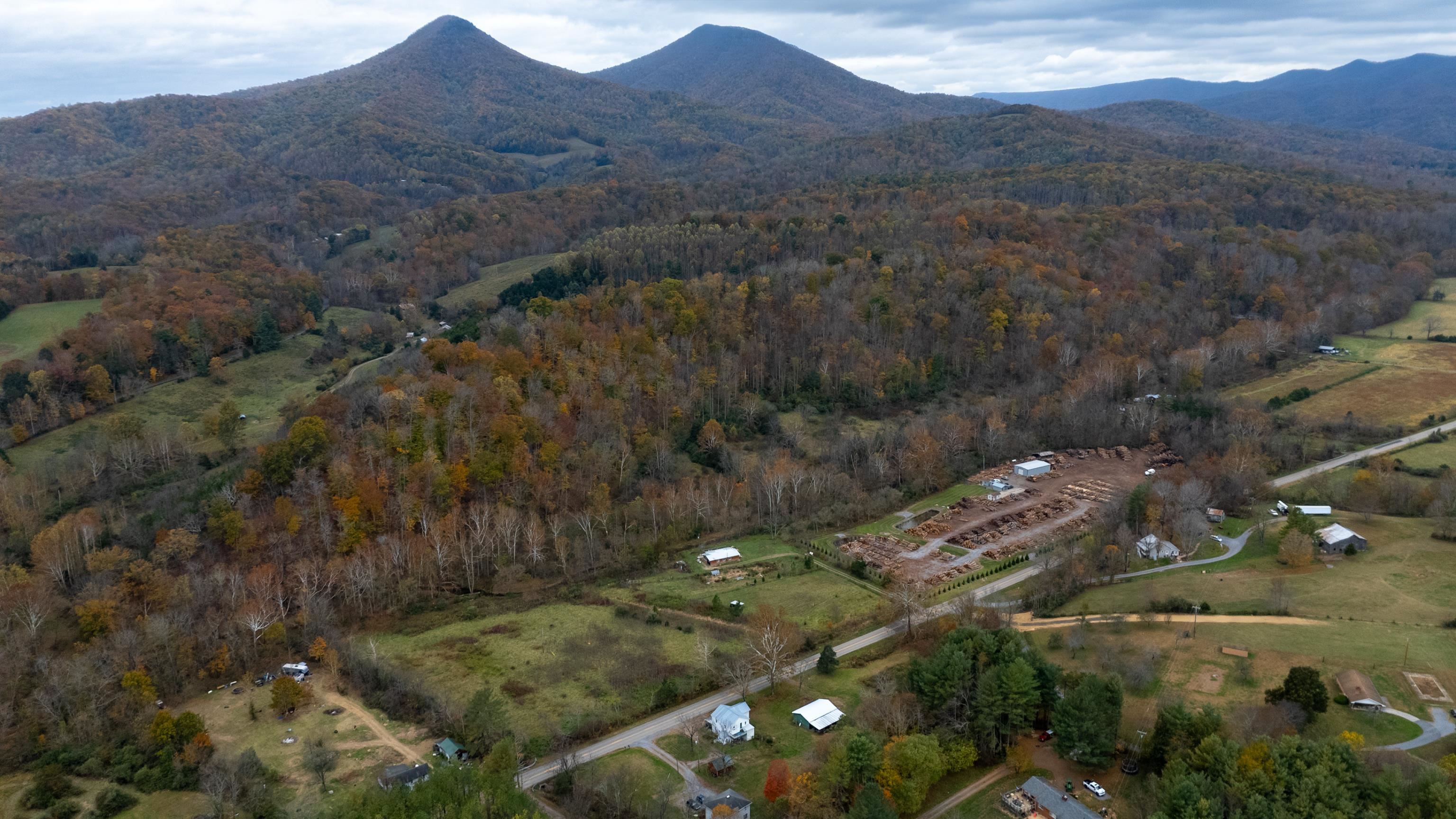 3441 West Midland Trail Lexington, VA 24450 - Photo 5 of 43 a view of a city