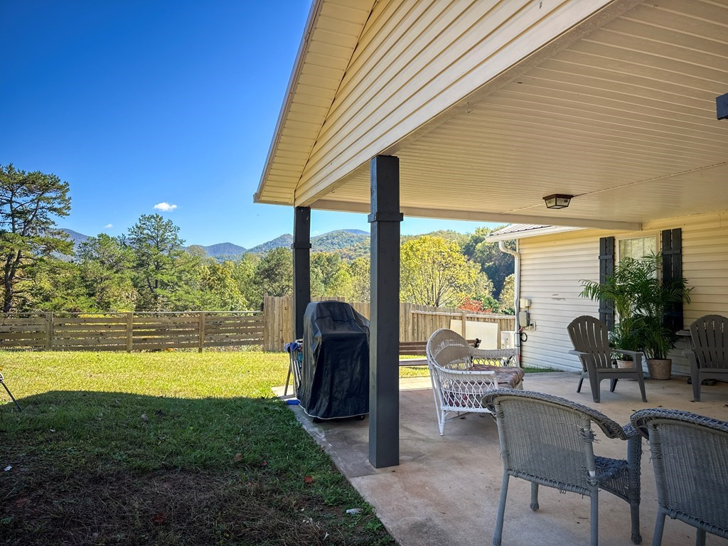 48 Jackie Cove Road Hayesville, NC 28904 - Photo 7 of 57 Gallery Image 7