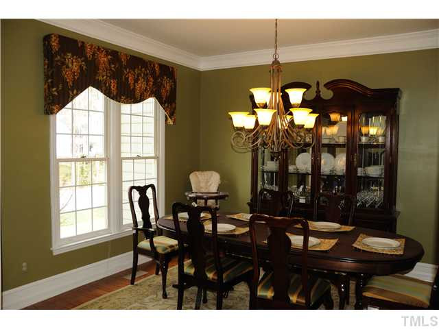 829 Bromley Way Raleigh, NC 27615 - Photo 3 of 10 Photo 3