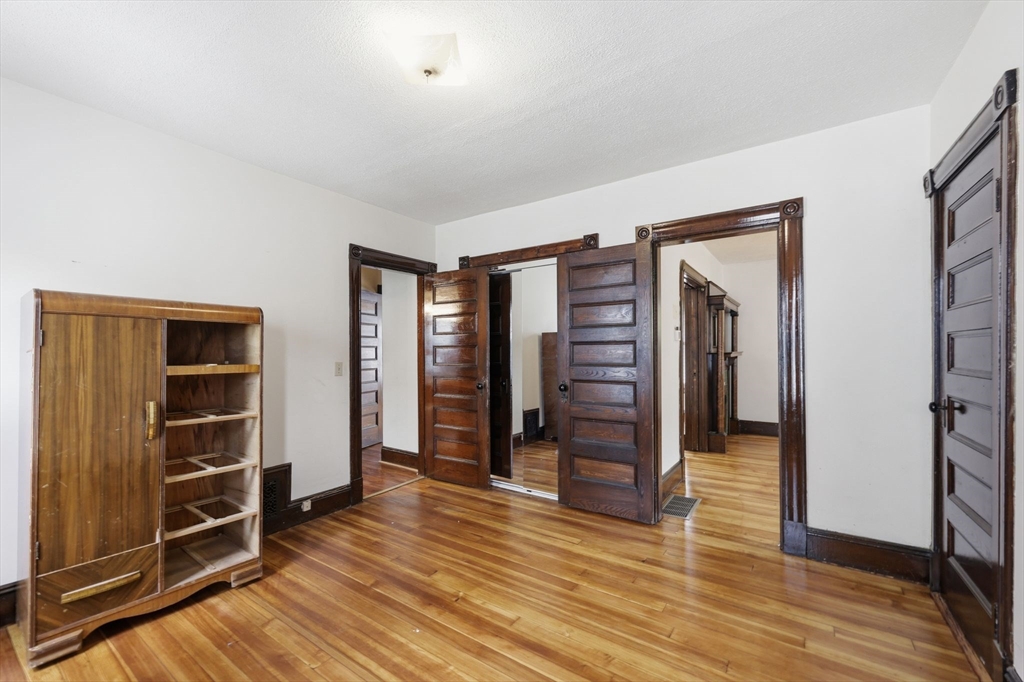 181-183 Northampton Avenue Springfield, MA 01109 - Photo 29 of 40