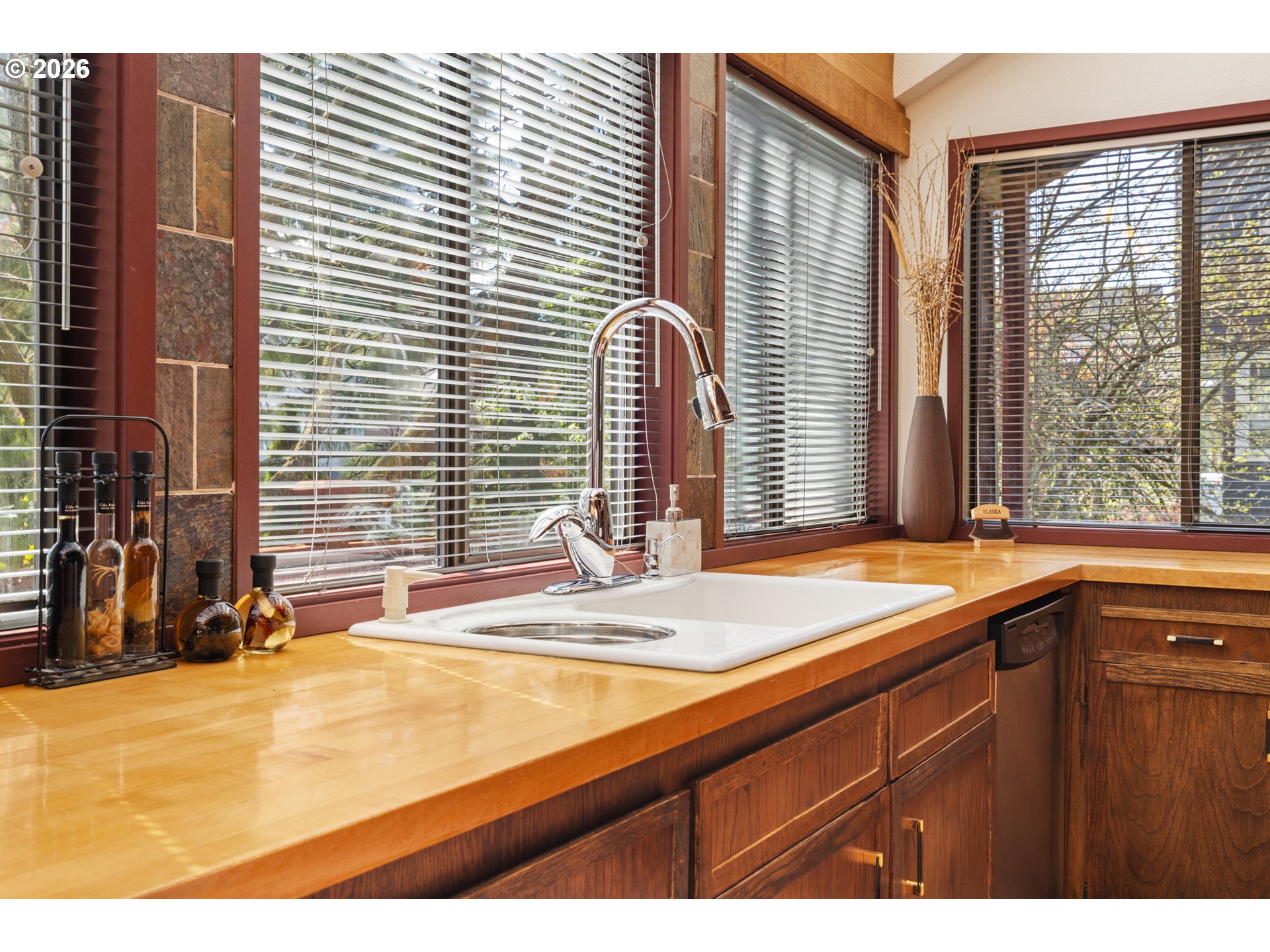 17589 Southwest Sarala Street Beaverton, OR 97007 - Photo 13 of 26