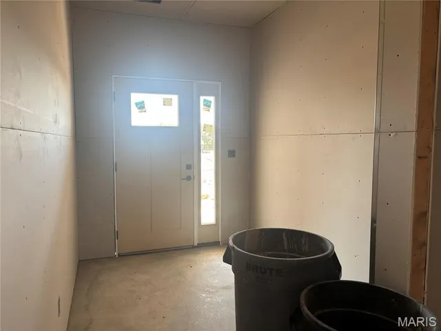 $460,000 | 55820 Lone Cedar Trail, New London, MO 63459