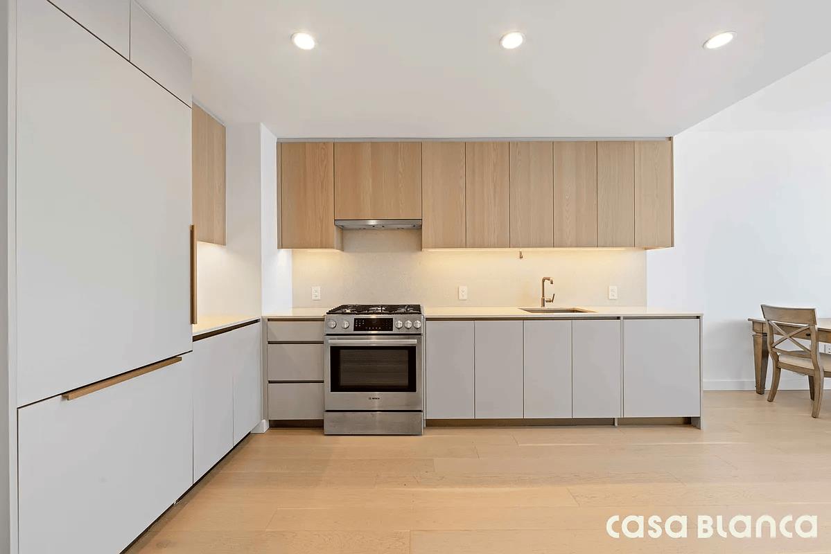 3 Court Square, Unit 1810 Queens, NY 11101 - Photo 2 of 16