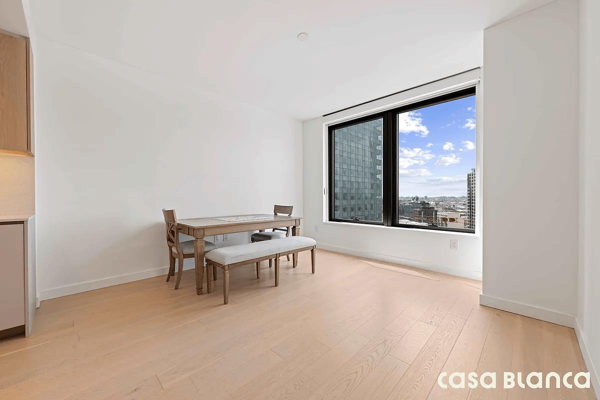 3 Court Square, Unit 1810 Queens, NY 11101 - Photo 3 of 16