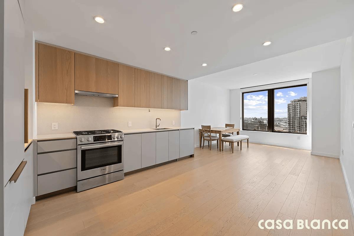 3 Court Square, Unit 1810 Queens, NY 11101 - Photo 4 of 16