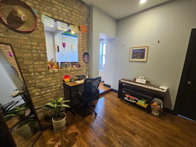 $1,995 | 1800 South Allport Street, Unit 202, Chicago, IL 60608