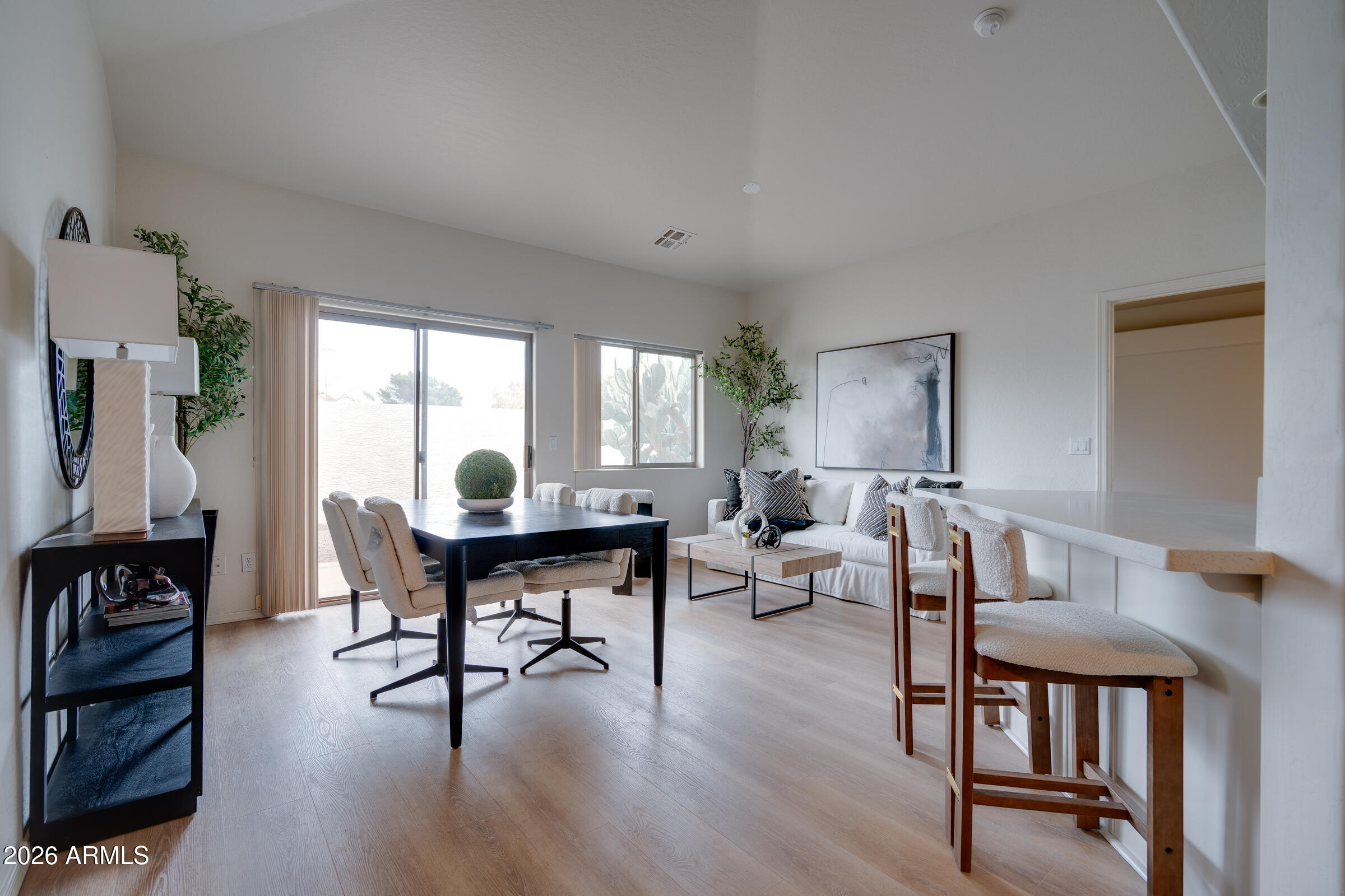 320 South 70th Street, Unit 8 Mesa, AZ 85208 - Photo 11 of 36 320int-4