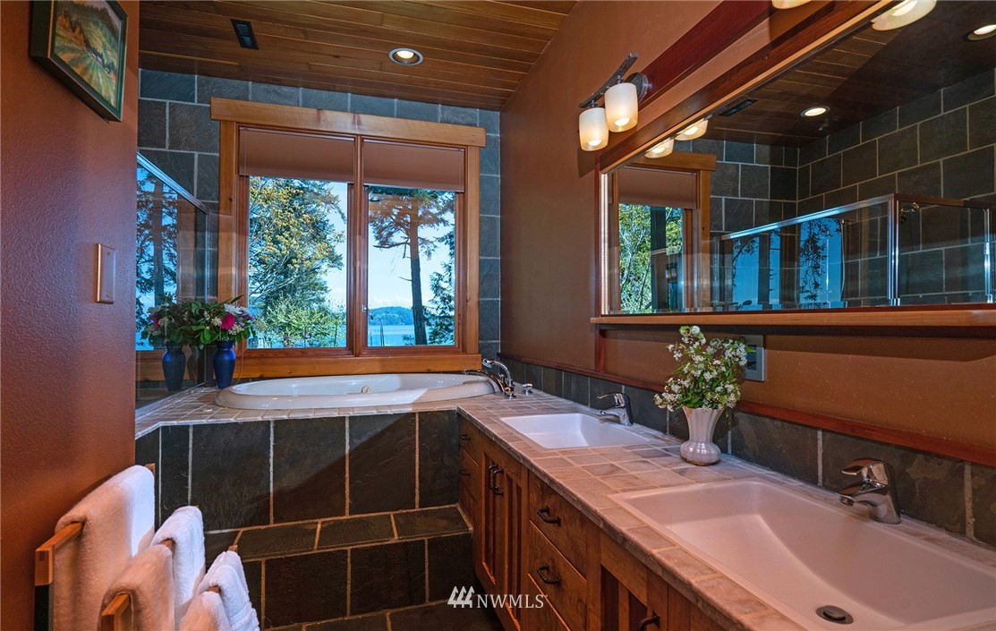 1059 Lopez Sound Road Lopez Island, WA 98261 - Photo 14 of 25