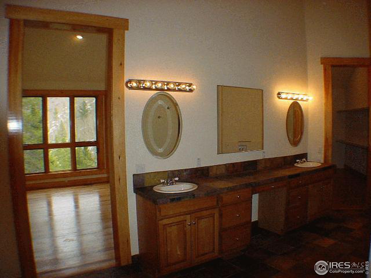 3761 Gamble Gulch Road Black Hawk, CO 80422 - Photo 7 of 11 2SinksMstBath