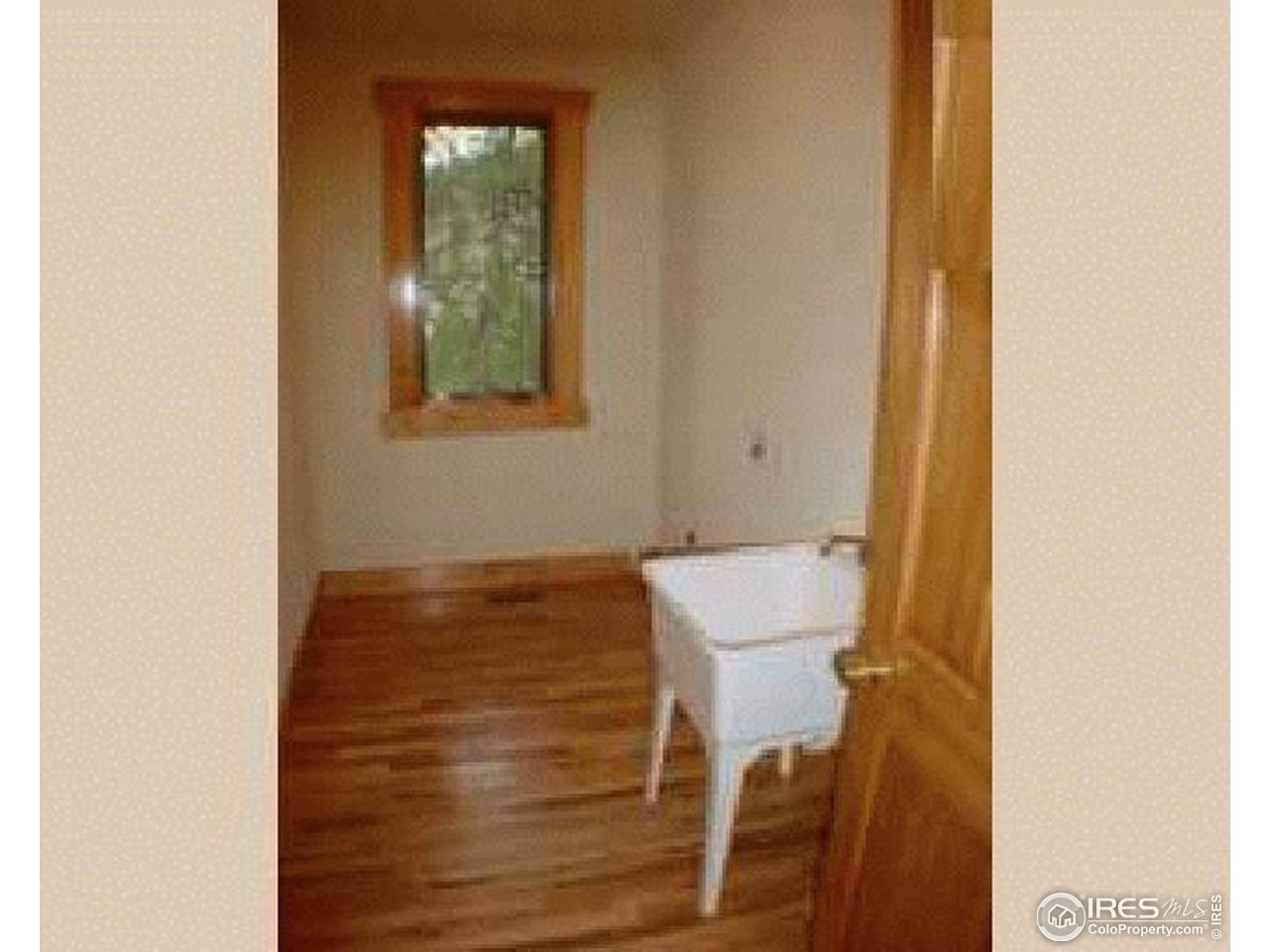 3761 Gamble Gulch Road Black Hawk, CO 80422 - Photo 9 of 11 LaundryRm