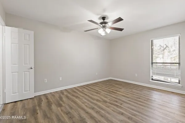$112,000 | 701 South College Road, Unit 303, Lafayette, LA 70503