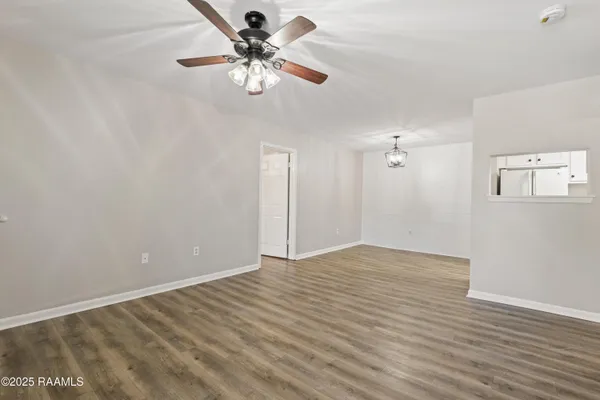 $112,000 | 701 South College Road, Unit 303, Lafayette, LA 70503