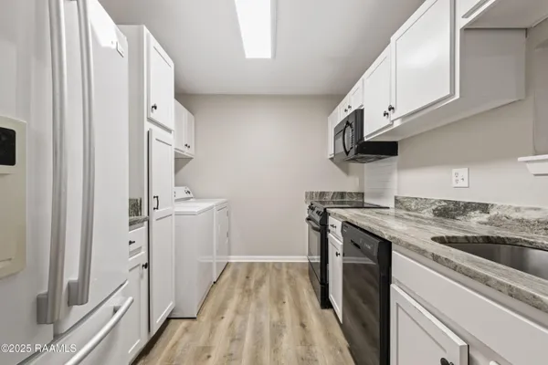 $112,000 | 701 South College Road, Unit 303, Lafayette, LA 70503