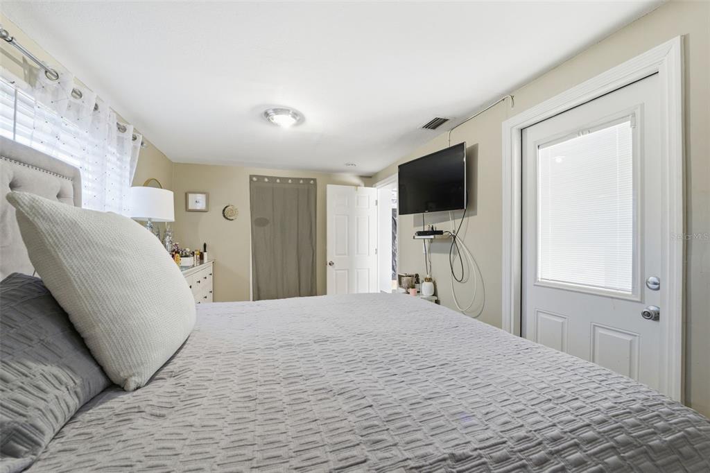 3310 West Beach Street Tampa, FL 33607 - Photo 18 of 26