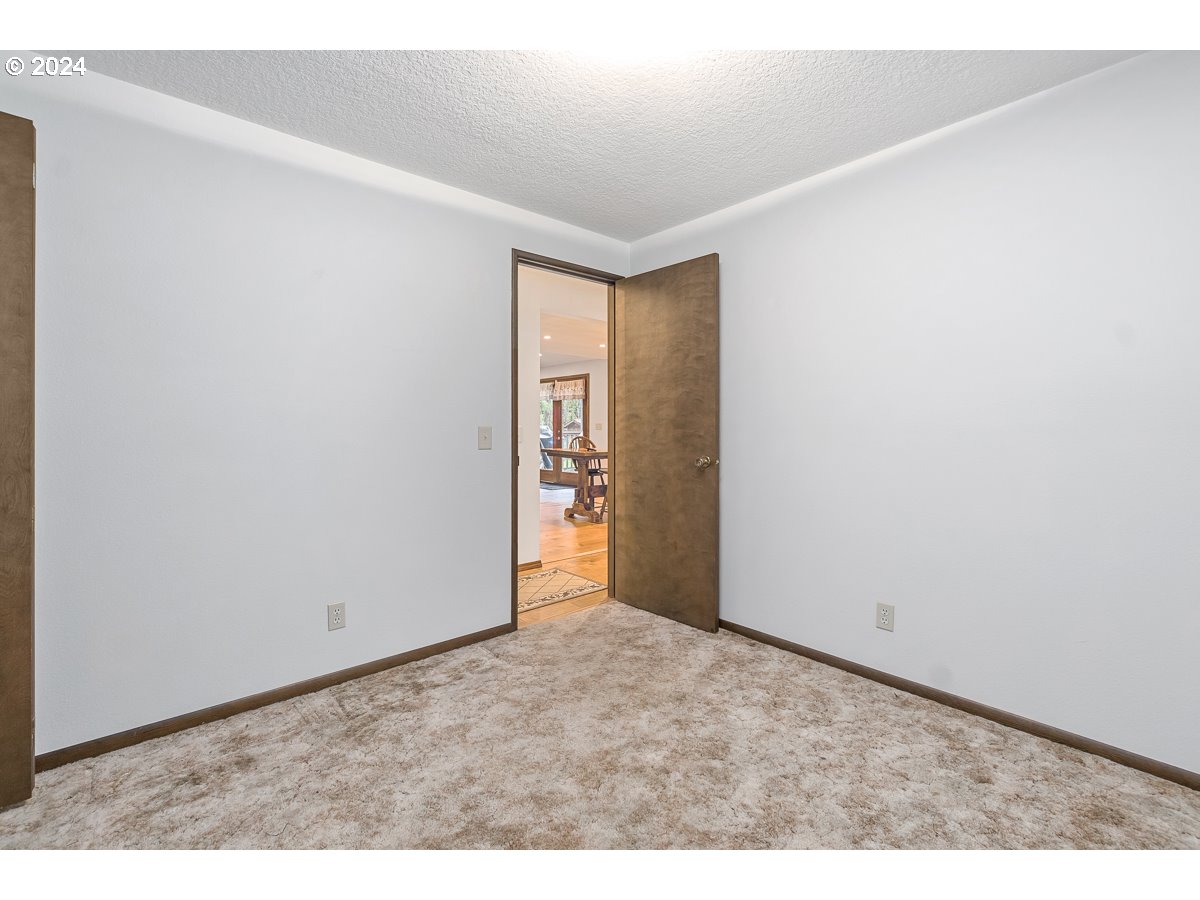 54638 Reid Road Scappoose, OR 97056 - Photo 26 of 48 Gallery Image 26