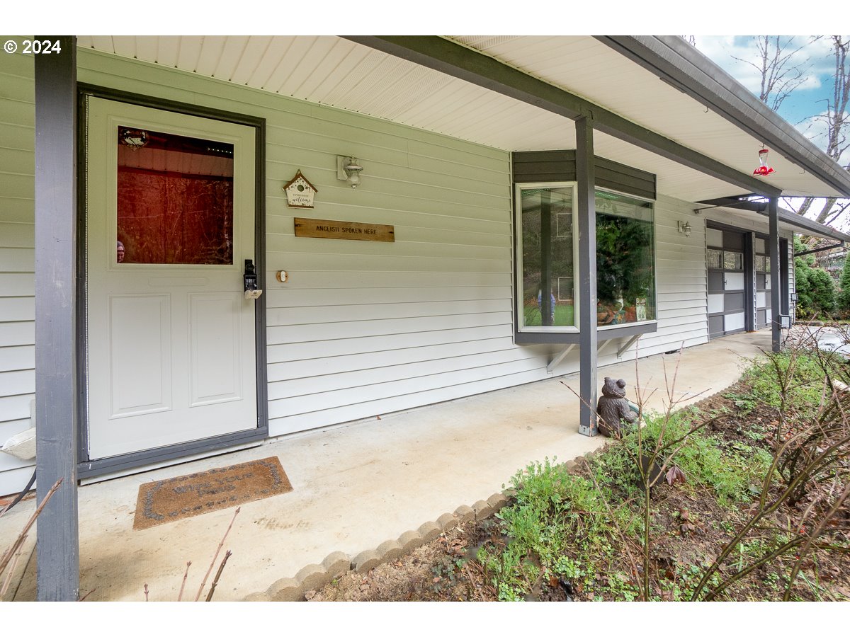 54638 Reid Road Scappoose, OR 97056 - Photo 4 of 48 Gallery Image 4