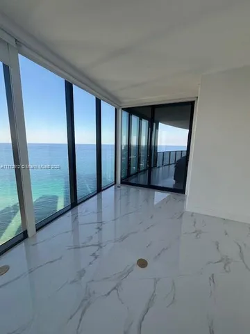 $4,990,000 | 18555 Collins Avenue, Unit 2905, Sunny Isles Beach, FL 33160