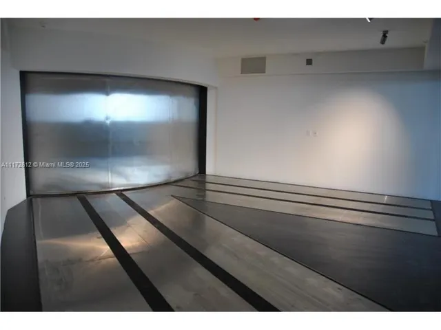 $4,990,000 | 18555 Collins Avenue, Unit 2905, Sunny Isles Beach, FL 33160