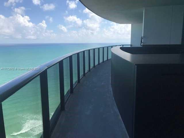 18555 Collins Avenue, Unit 2905 Sunny Isles Beach, FL 33160 - Photo 4 of 40