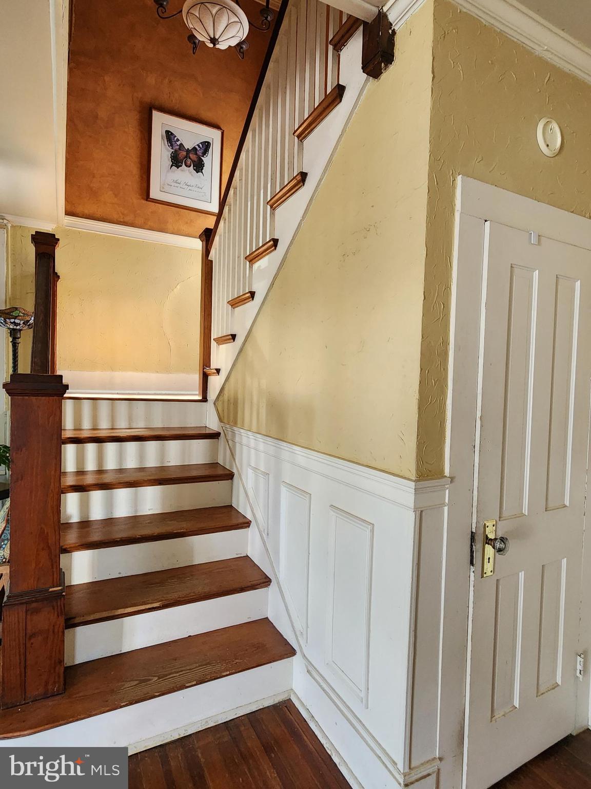 101 Washington Street Berlin, MD 21811 - Photo 4 of 22 a view of entryway