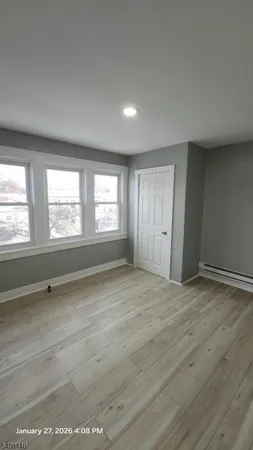 $1,700 | 178 Vassar Avenue, Newark, NJ 07112