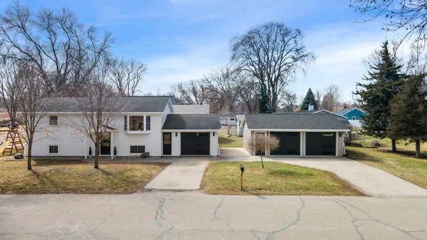 $249,900 | 501 West St Paul Street, Litchfield, MN 55355