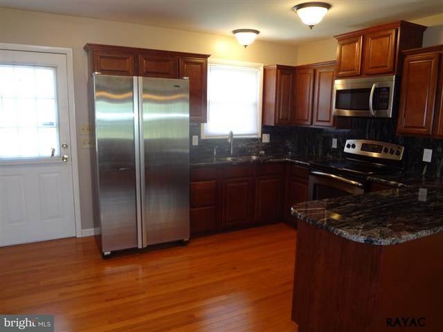 246 St Johns Road West Littlestown, PA 17340 - Photo 5 of 32