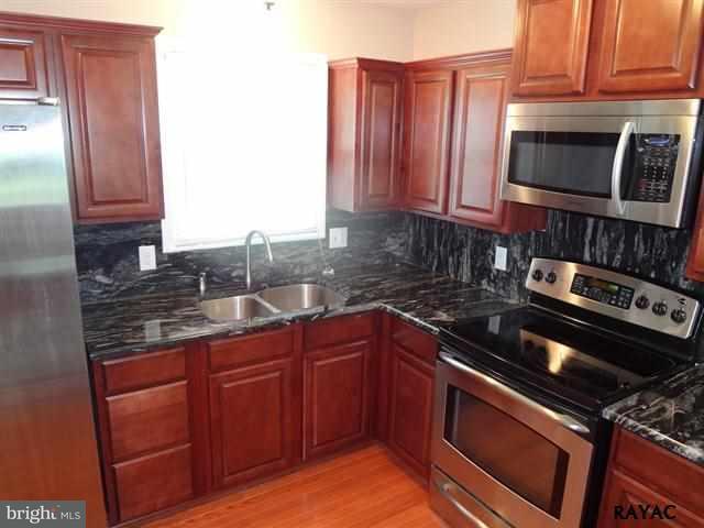 246 St Johns Road West Littlestown, PA 17340 - Photo 6 of 32