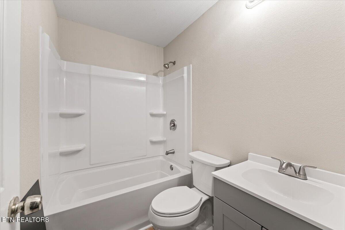 115 Sam Williams Lane Jacksboro, TN 37757 - Photo 33 of 43 18-updated