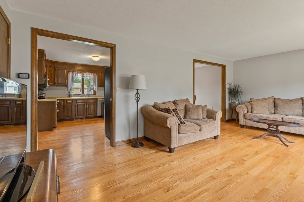 183 Basil Road Chicopee, MA 01020 - Photo 22 of 39