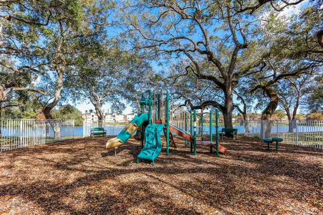 $2,500 | 3680 North 56th Avenue, Unit 806, Hollywood, FL 33021