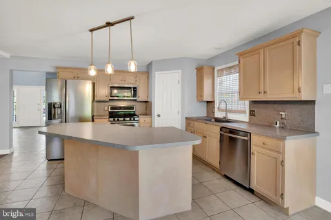 $379,000 | 1 Ontario Drive, Reading, PA 19608
