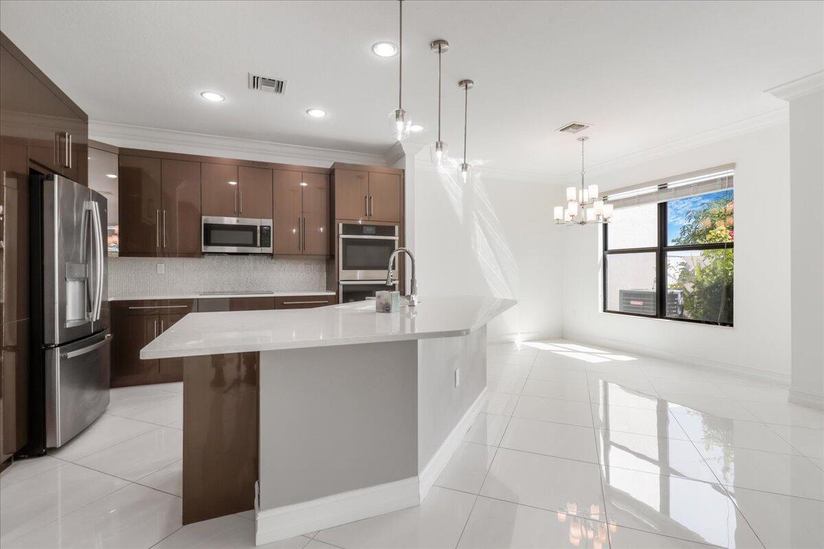 10098 Akenside Drive Boca Raton, FL 33428 - Photo 4 of 41 IMG_4090