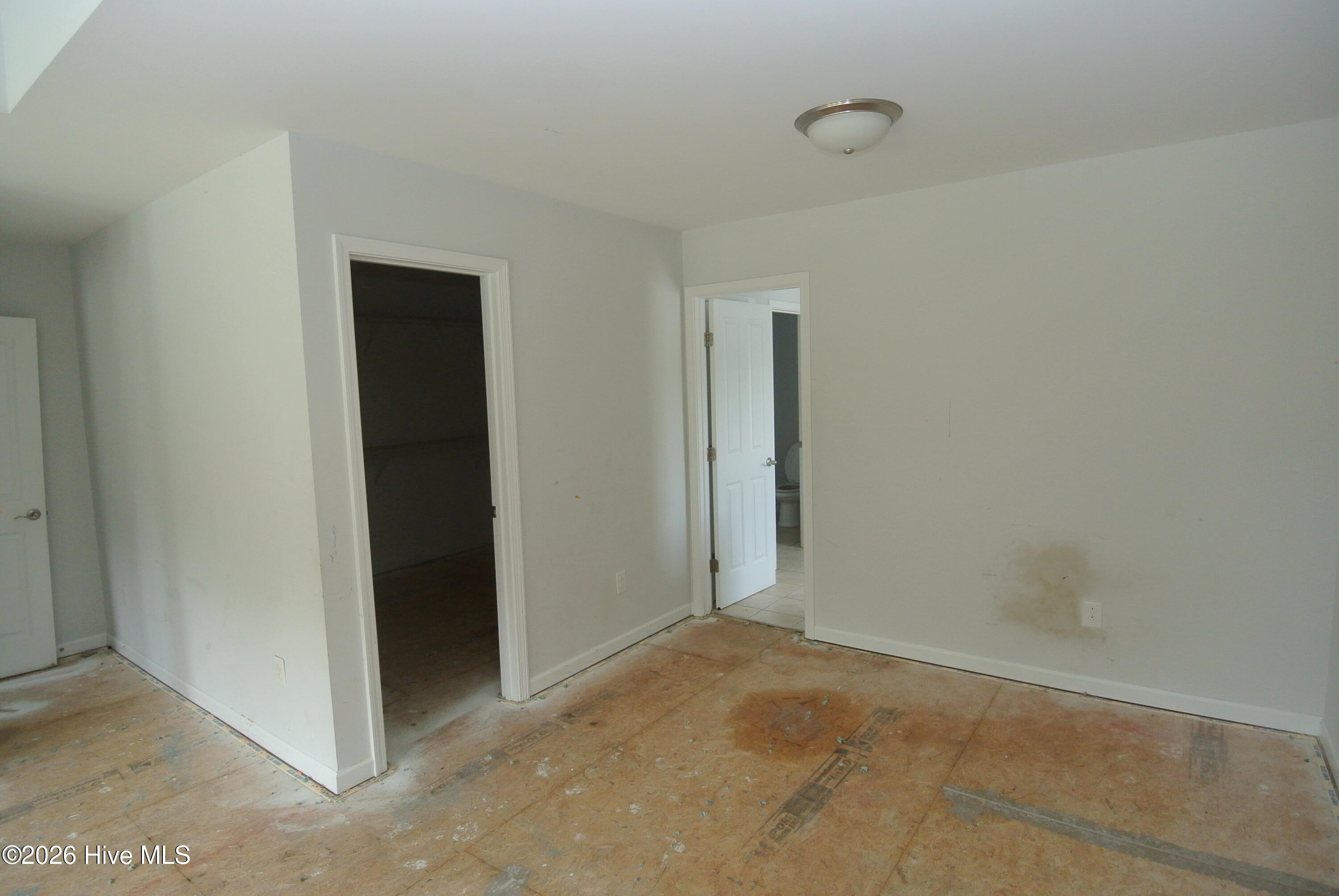 315 Station House Road New Bern, NC 28562 - Photo 18 of 28 Upstairs master bedroom
