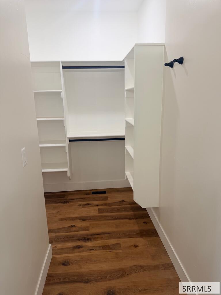 172 Kiana Avenue Rigby, ID 83442 - Photo 17 of 33 master closet