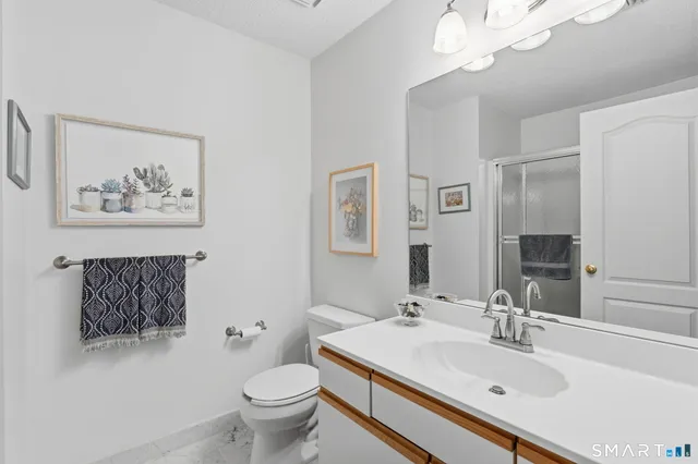 $349,900 | 3 Steeplechase Drive, Unit 3, Newington, CT 06111